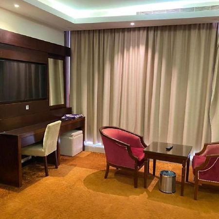 Arjan Suits Jeddah Bagian luar foto