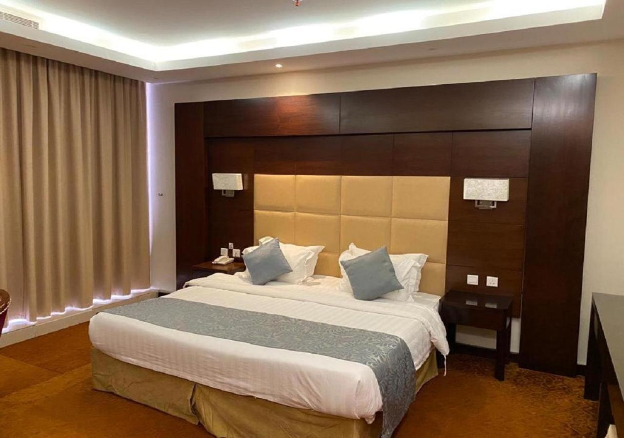 Arjan Suits Jeddah Bagian luar foto