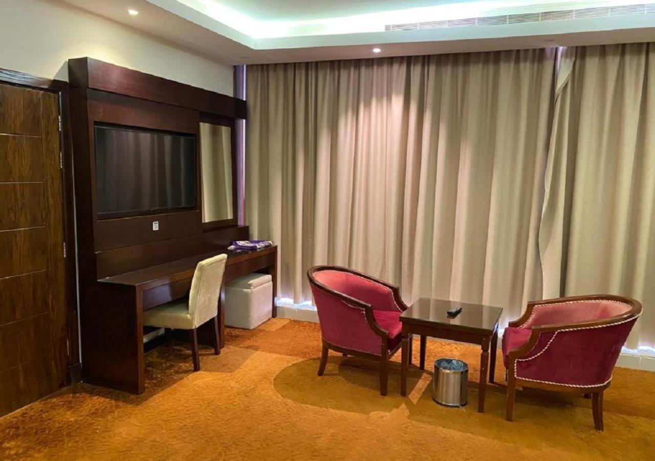Arjan Suits Jeddah Bagian luar foto