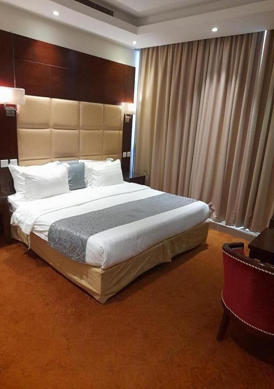 Arjan Suits Jeddah Bagian luar foto